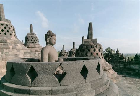  O Templo de Borobudur! Um Gigante de Pedra Que Convida à Reflexão Espiritual