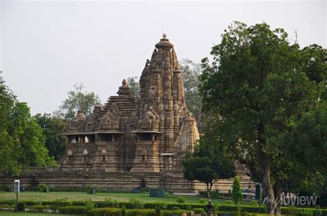 O Templo de Lakshmana no contexto da Arte Dravídica do século VIII! Uma Reflexão sobre o Poder e a Devoção